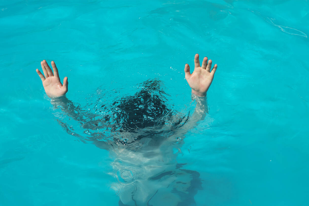 Drowning at pool
